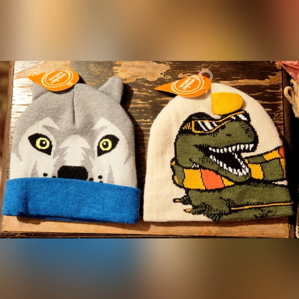 Wonder Nation Animal Beanie Set - Wolf & Dinosaur New